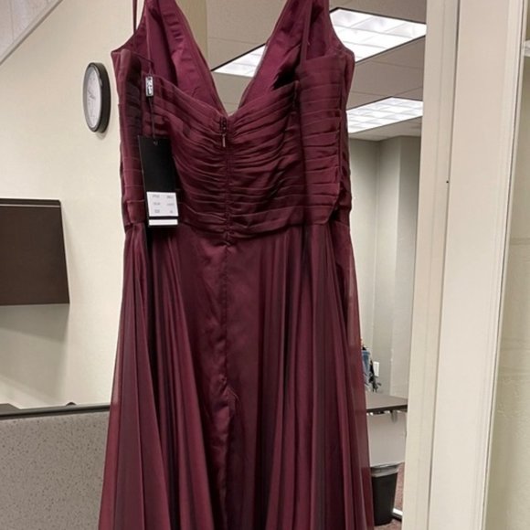 La Femme 28611SC Pleated Ornate Chiffon High Slit Prom Dress Size 8 - Picture 3 of 7